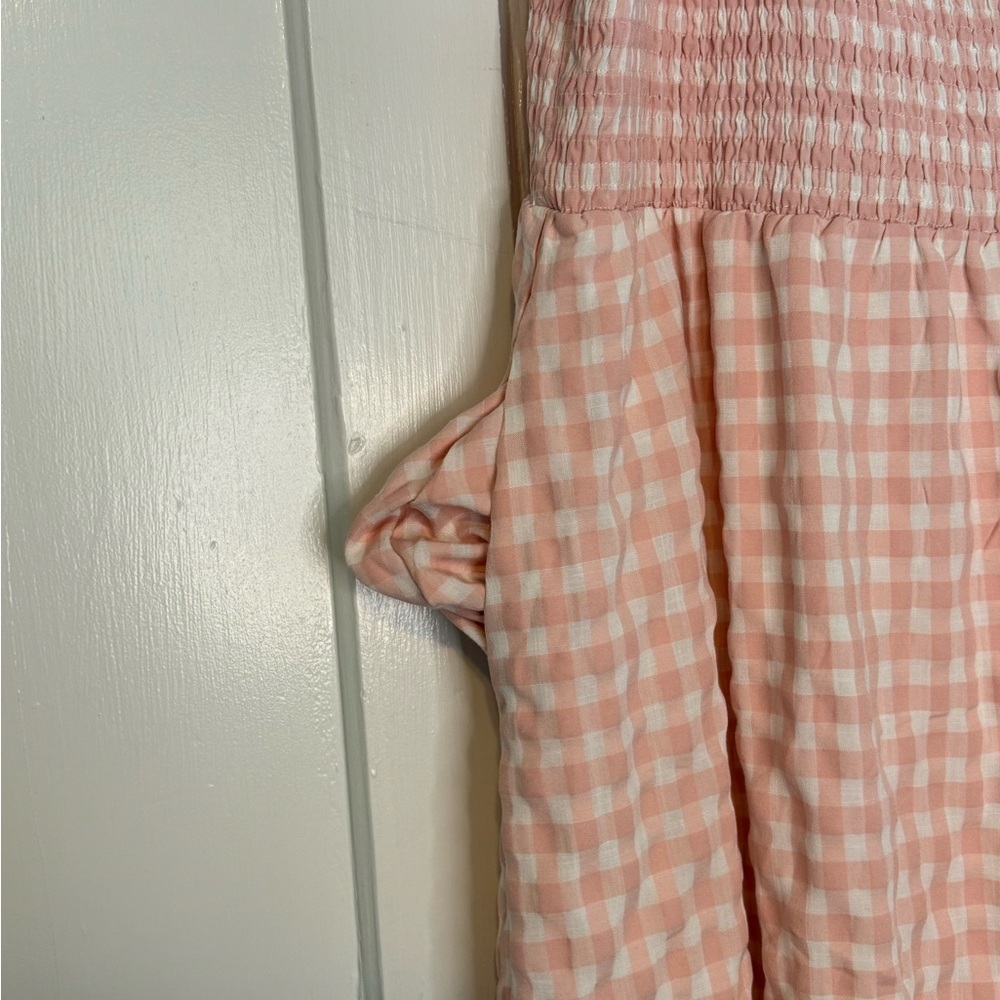 Elegant Pink Checkered Maxi Dress - Picture 3 of 6